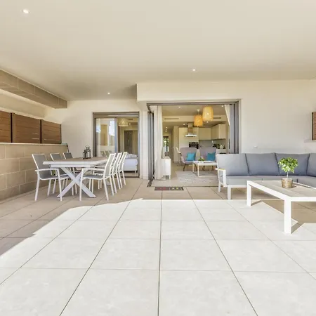 Vivi Homes - Lotus Pool, Garden, Gym & Apartman La Cala de Mijas