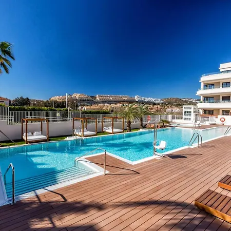 Vivi Homes - Lotus Pool, Garden, Gym &